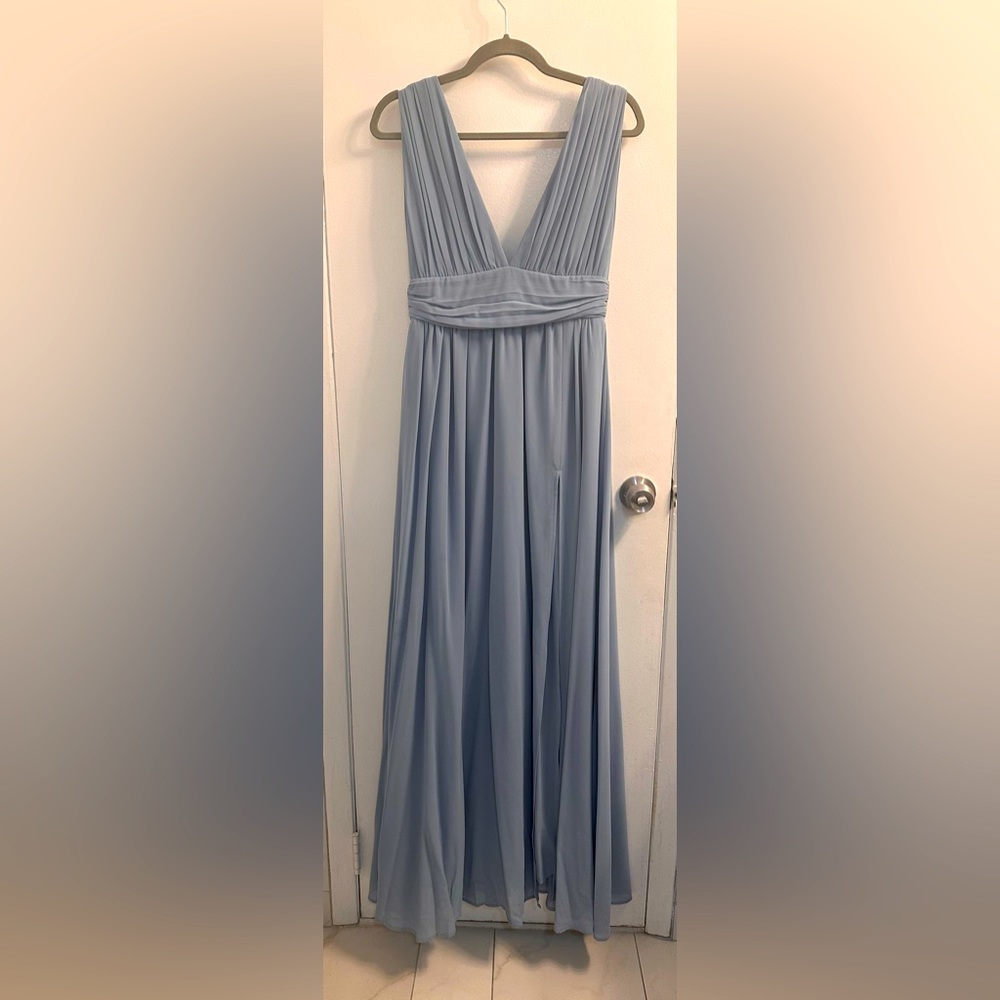 Worn once- Lulu’s Bridesmaid Heavenly Hues Maxi Dress, Light Blue, Size M